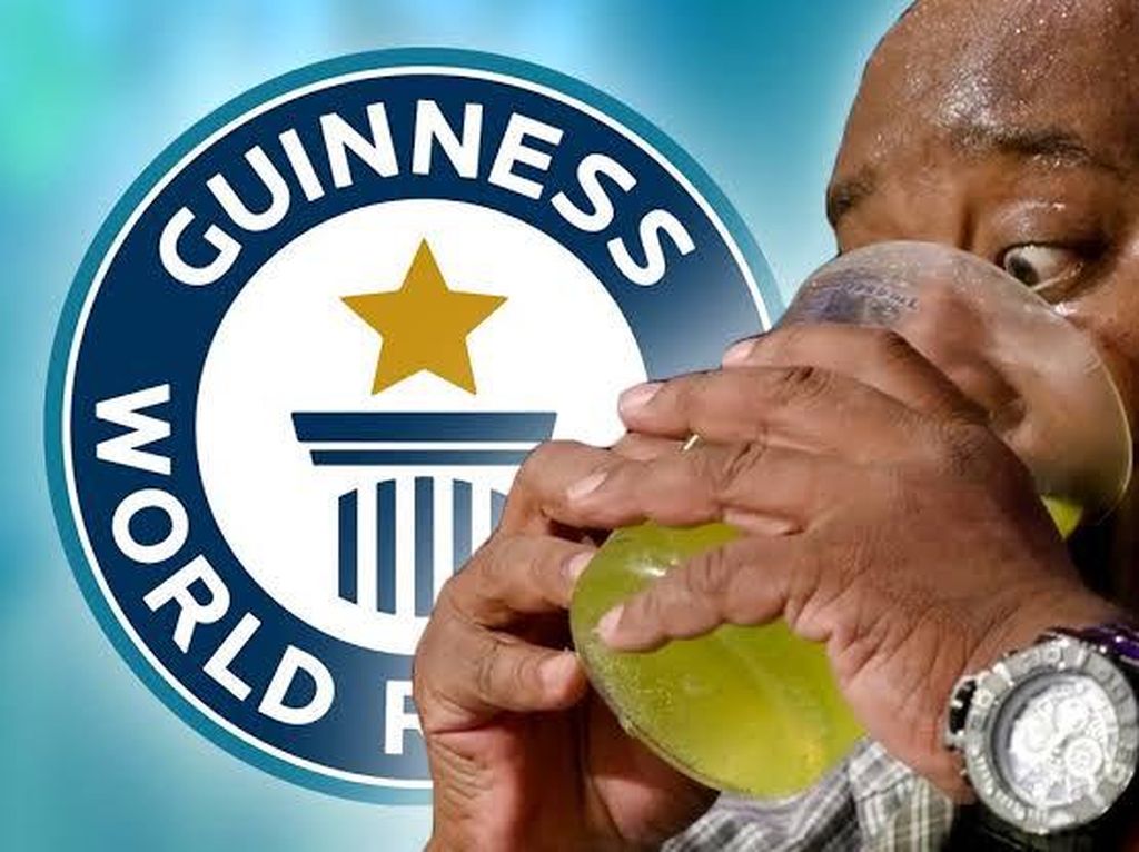 Minum Soda 1 Liter dalam 6 Detik, Pria Ini Pecahkan Rekor Dunia Minum Soda 1 Liter dalam 6 Detik, Pria Ini Pecahkan Rekor Dunia