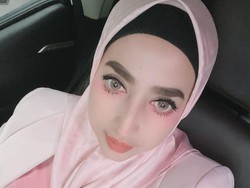 Jadi Pengacara, Ricka Debby Indah Sari Mulai Laris Tangani Kasus