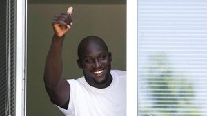 Lukaku Balik Kandang ke Inter, Begini Meme-memenya