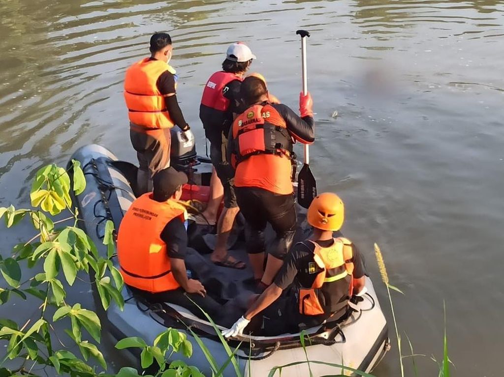 Pelajar SMP yang Tenggelam di Sungai Gunting Jombang Ditemukan Tewas