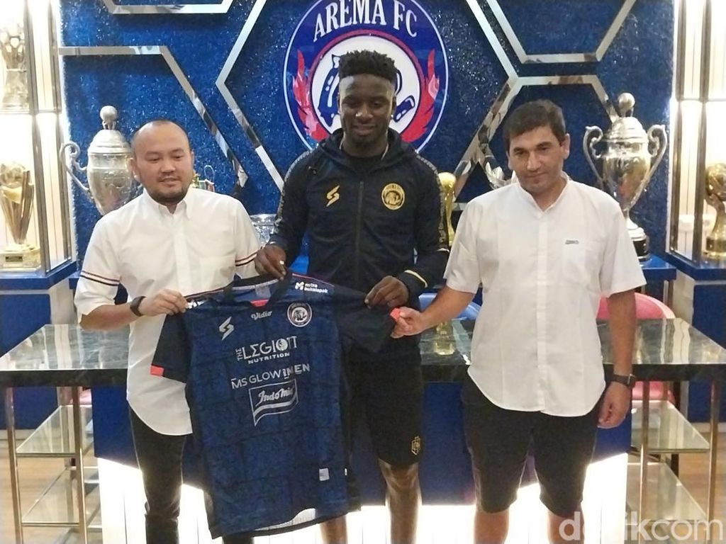 Video di Balik Layar: Hari-hari Pertama Abel Camara di Arema FC