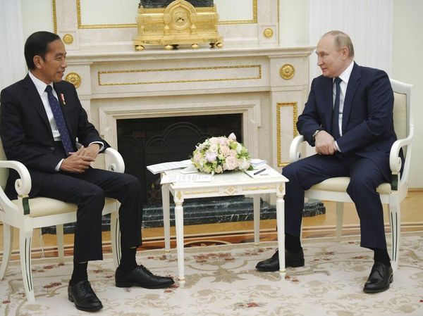 4 Foto Pertemuan Jokowi-Putin, Jaraknya Kurang dari 5 Meter