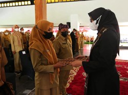 435 Kepsek SD Banyuwangi Dilantik, Bupati Ipuk: Kuncinya Inovasi-Kolaborasi