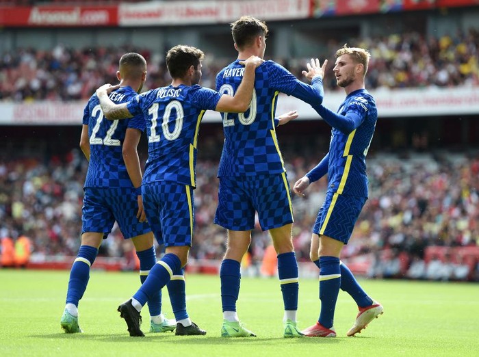 LONDON, ENGLAND - AUGUST 01: Kai Havertz of Chelsea celebrates with Hakim Ziyech, Christian Pulisic and Timo Werner after scoring their side's first goal during the Pre-Season Friendly match between Arsenal and Chelsea at Emirates Stadium on August 01, 2021 in London, England. (Photo by Harriet Lander - Chelsea FC/Chelsea FC via Getty Images)