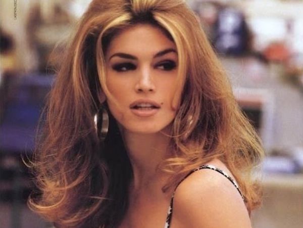 Foto Jadul Cindy Crawford yang Paling Ikonik