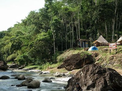 Trenggalek Punya Desa Wisata River Tubing-Kemping Pinggir Sungai, Tahu?