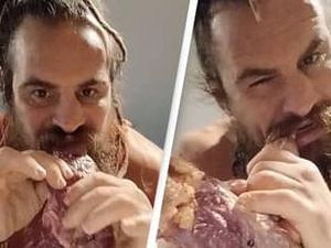 Ekstrem! Pria Ini Hobi Makan Daging Mentah hingga Cairan Vagina