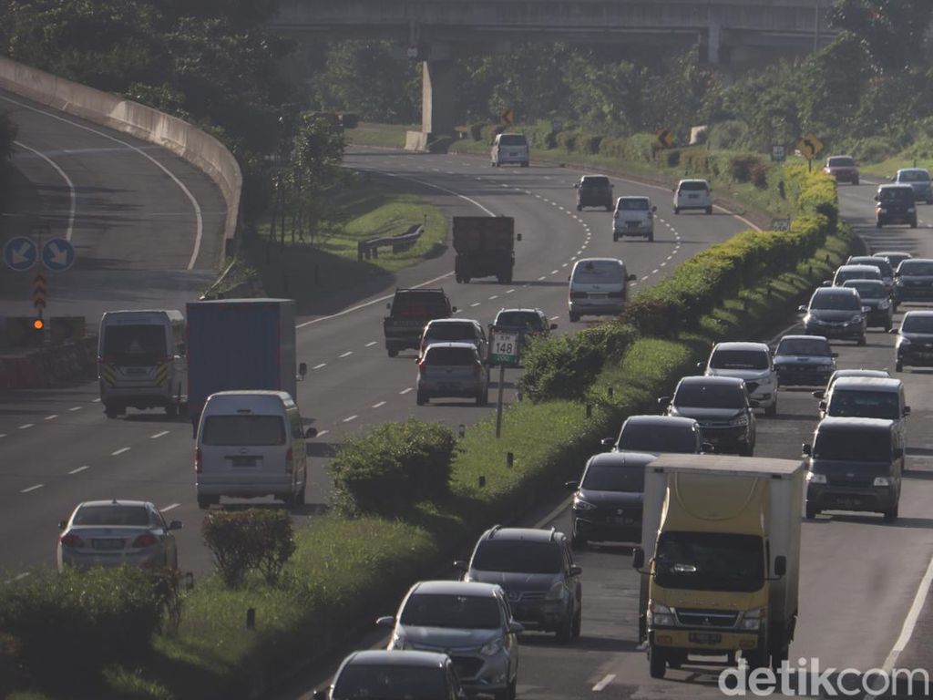 Melihat Exit Tol Gedebage KM 149 Melihat Exit Tol Gedebage KM 149