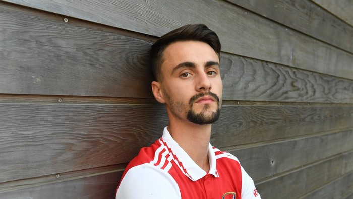 ST ALBANS, ENGLAND - JUNE 21: Arsenal Unveil new signing Fabio Vieira at London Colney on June 21, 2022 in St Albans, England. (Photo by Stuart MacFarlane/Arsenal FC via Getty Images)