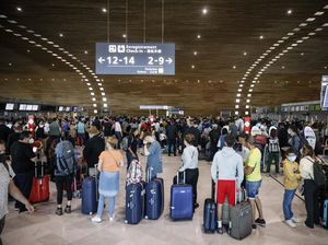 Penumpang Emosi Bagasinya Nggak Keluar-keluar: Kami Seperti Dirampok Penumpang Emosi Bagasinya Nggak Keluar-keluar: Kami Seperti Dirampok