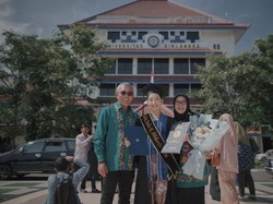 Gladys Rizqi Lulus dengan Double Degree di Unair & QUT Australia, Kok Bisa?