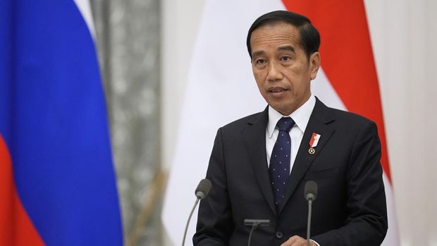 Indonesian President Joko Widodo attends a joint news conference with Russian President Vladimir Putin after their meeting in the Kremlin in Moscow, Russia, Thursday, June 30, 2022. Indonesian President Joko Widodo, whose country holds the rotating presidency of the Group of 20 leading rich and developing nations, is heading to Ukraine and Russia for meetings with the leaders of the two warring nations following a visit to Germany to attend the Group of Seven summit. (AP Photo/Alexander Zemlianichenko, Pool)