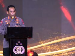 Kapolri di Hoegeng Awards: Polri Tidak Antikritik agar Bisa Berbenah
