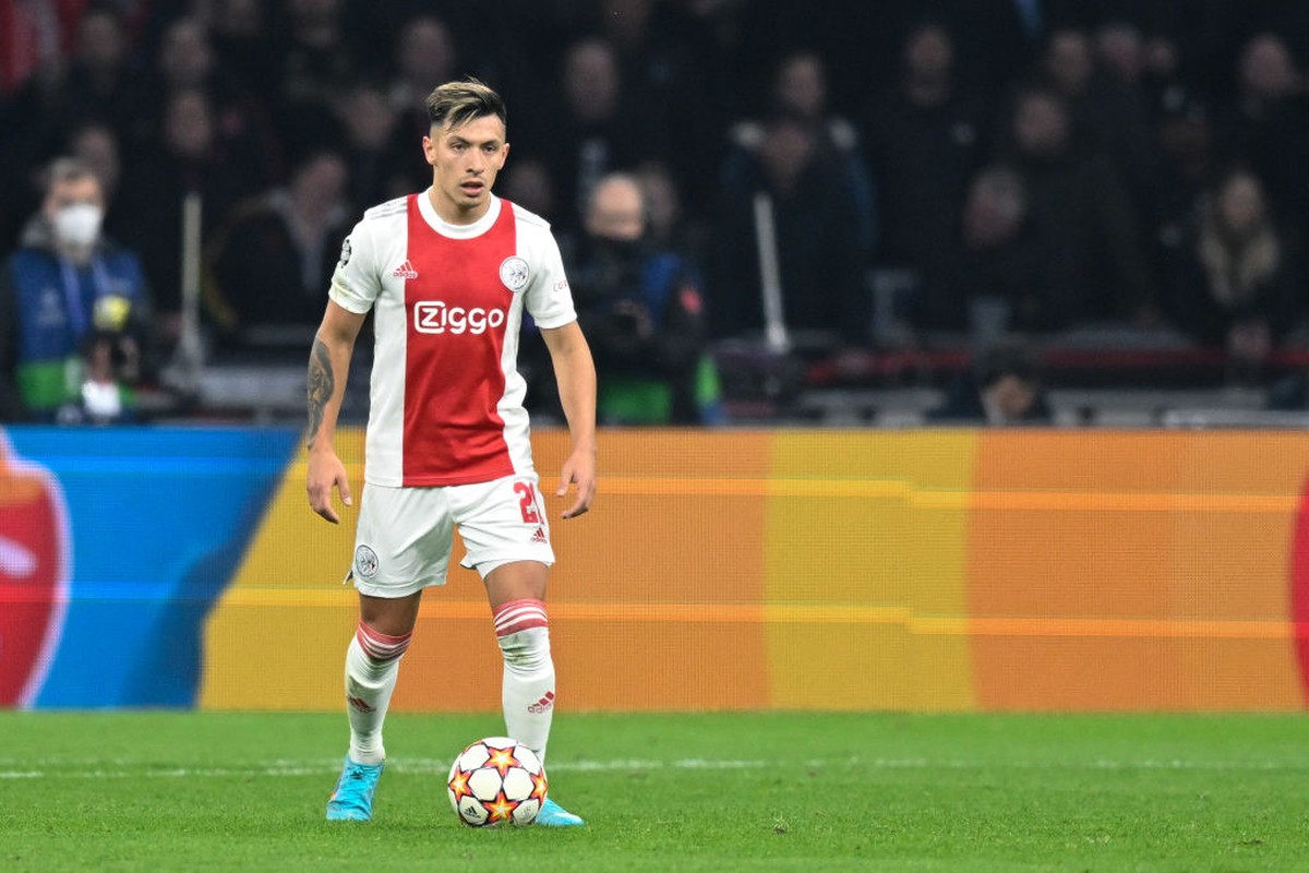 MU dan Arsenal Terus Rebutan Lisandro Martinez (Getty Images)