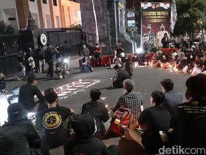 Massa Doa Bersama di Semarang Kenang Demonstran Gugur saat Tolak RKUHP