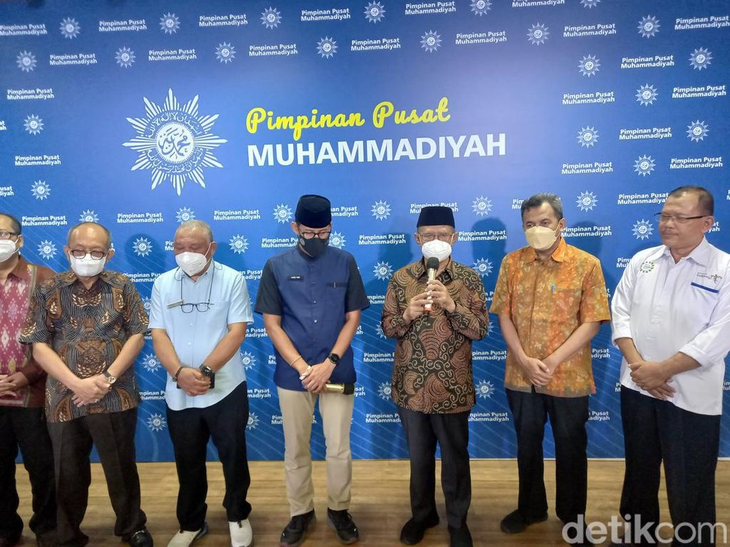 Sandiaga Uno Gandeng Muhammadiyah Kembangkan Wisata Halal
