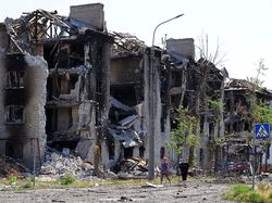 Potret Aparteman di Sievierodonetsk Hancur Akibat Serangan Rusia