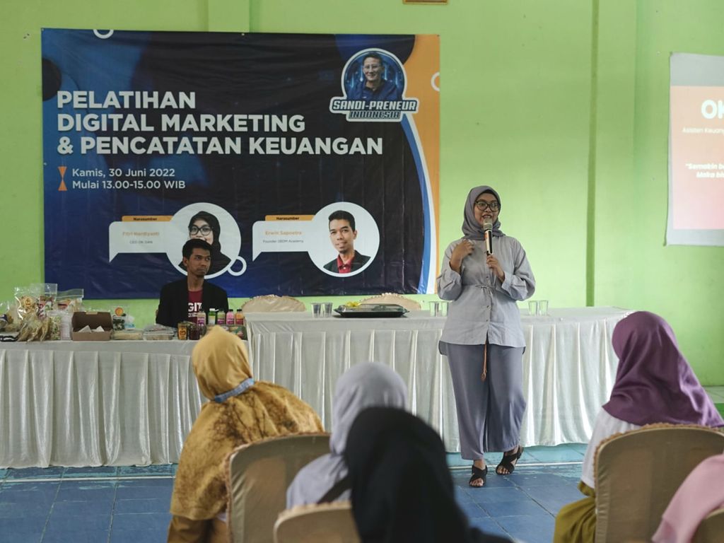 Pendukung Sandiaga Gelar Pelatihan Digital Marketing buat UMKM Pendukung Sandiaga Gelar Pelatihan Digital Marketing buat UMKM
