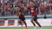 Bali United menutup pertandingan fase grup menghadapi wakil Filipina, Kaya FC di Stadion I Wayan Dipta, Bali, Kamis, (30/6/2022). Skuad asuhan Stefano Cugurra itu menang 1-0 via gol semata wayang Jajang Mulyana.