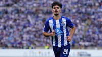 4. Vitinha. Porto ke PSG, 41,5 juta euro. Foto: Getty Images/Gualter Fatia
