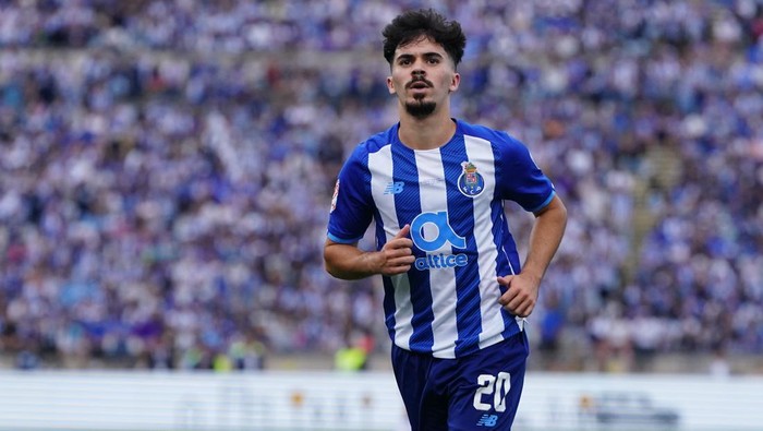 OEIRAS, PORTUGAL - MAY 22:  Vitor Ferreira of FC Porto during the Taca de Portugal Final match between FC Porto and CD Tondela at Estadio Nacional on May 22, 2022 in Oeiras, Portugal.  (Photo by Gualter Fatia/Getty Images)