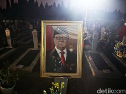 Istri Tjahjo: Saya Ingat Bapak Ingin Meninggal Dalam Tugas