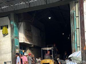 Pengakuan Bos Rongsokan Surabaya Sumbang Masjid-Pondok hingga Rp 1 Miliar Pengakuan Bos Rongsokan Surabaya Sumbang Masjid-Pondok hingga Rp 1 Miliar