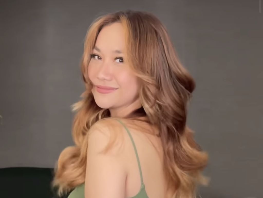 7 Potret Cantik Bunga Citra Lestari Pamer Rambut Baru 7 Potret Cantik Bunga Citra Lestari Pamer Rambut Baru