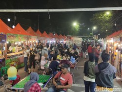 Yuk, Malam Mingguan Sambil Berburu Kuliner di Taman Indonesia Kaya Semarang