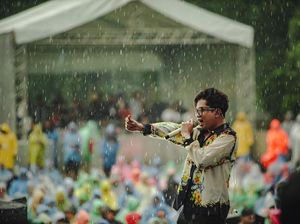 Juicy Luicy Bikin Baper Manggung di Kebun Raya Bogor