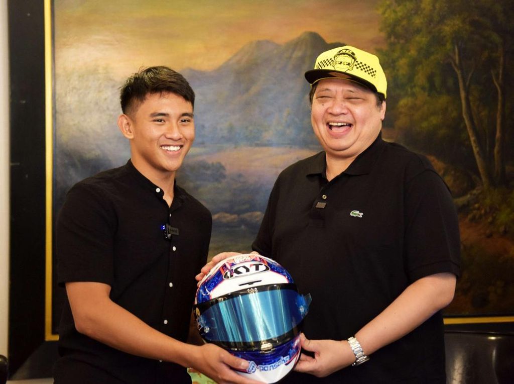Temui Airlangga, Mario Aji Harap Dukungan Masuk Kualifikasi MotoGP Temui Airlangga, Mario Aji Harap Dukungan Masuk Kualifikasi MotoGP