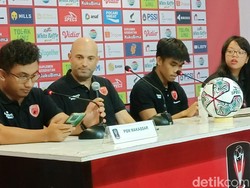 Pelatih PSM Makassar Bernardo Tak Takut Meski Borneo FC Bertabur Pemain Mahal