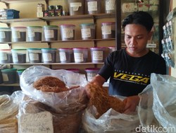 Mengintip Bisnis Tembakau Lintingan di Kota Blitar yang Sedang Naik Daun