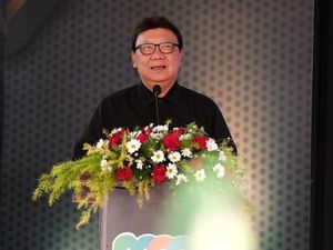 Cerita Tjahjo Kumolo Semedi di Makam Sunan Kalijaga demi Keris Cerita Tjahjo Kumolo Semedi di Makam Sunan Kalijaga demi Keris