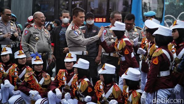 Kakorlantas Polri Menyapa Polisi Cilik yang Meriahkan HUT Bhayangkara