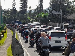 One Way Masih Berlaku di Puncak Bogor, Lalin Arah Jakarta Padat