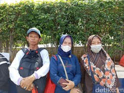 Cerita Pengunjung Bingung Mesti Daftar Online demi Masuk Tugu Monas