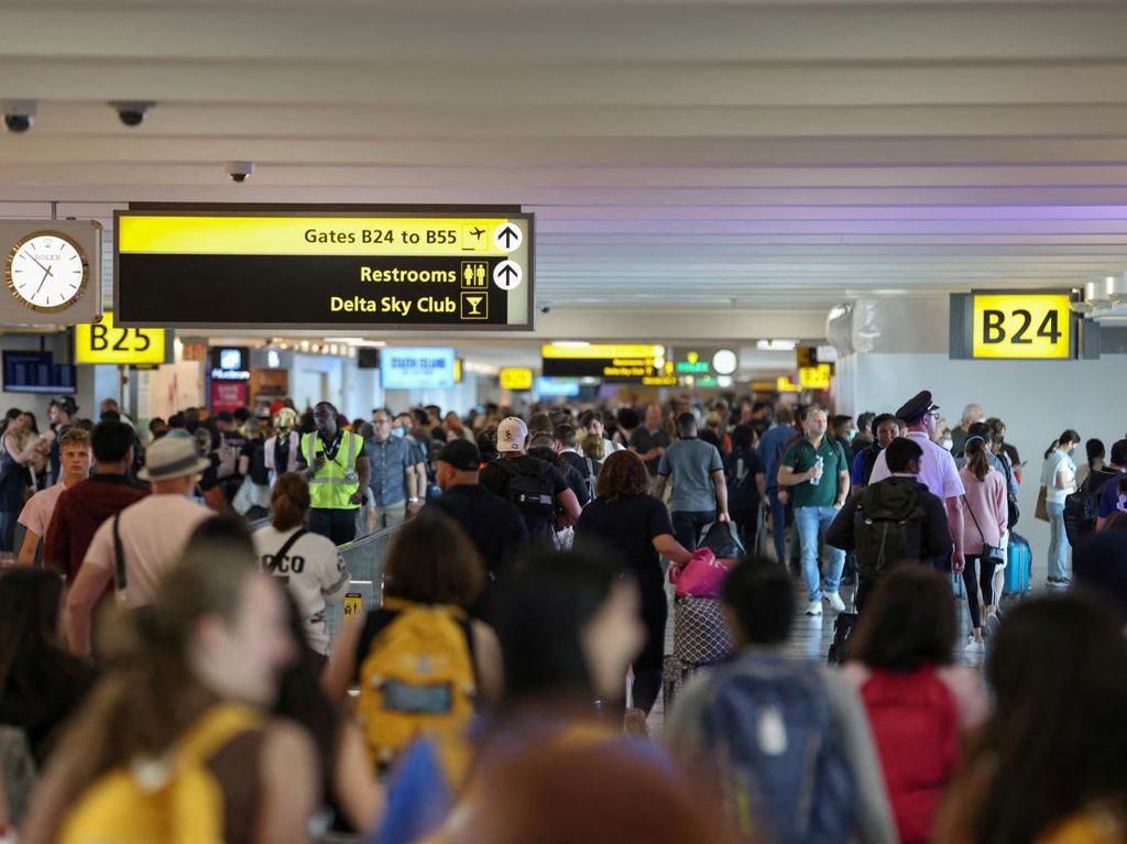 Kekacauan Bandara Berlanjut, British Airways Batalkan 650 Penerbangan Kekacauan Bandara Berlanjut, British Airways Batalkan 650 Penerbangan