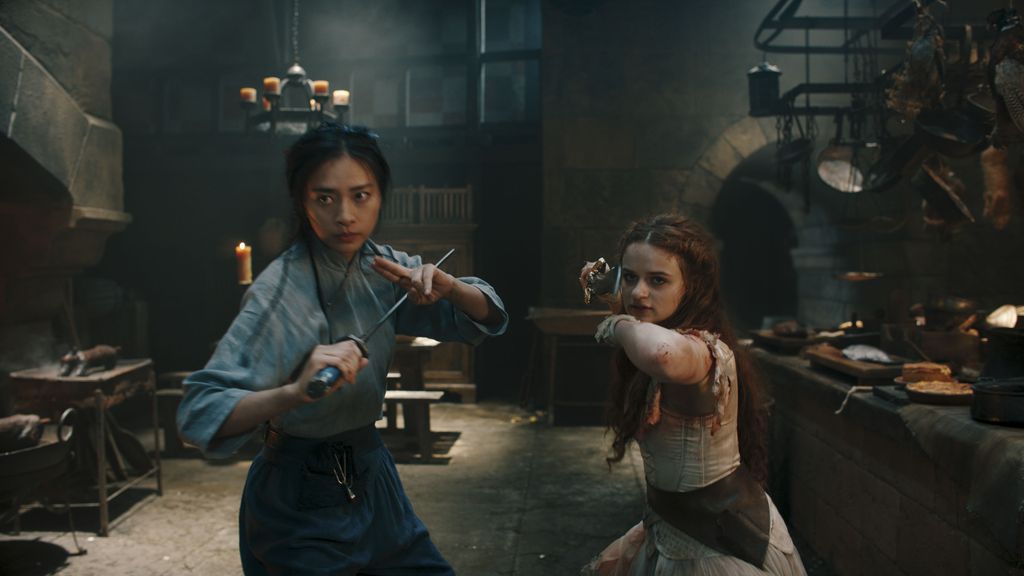 (L-R): Joey King and Veronica Ngo in 20th Century Studios' THE PRINCESS, exclusively on Hulu. Photo by Simon Varsano. © 2022 20th Century Studios. All Rights Reserved.