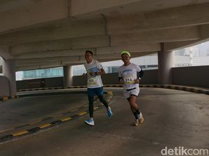 Menjajal Vertical Run, Sensasi Lari Nanjak di Parkiran Mal