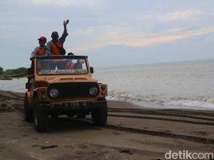 Serunya Naik Jeep Keliling Pantai di Jepara Serunya Naik Jeep Keliling Pantai di Jepara