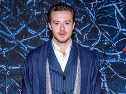 Stranger Things Bantu Joseph Quinn Main di A Quiet Place: Day One