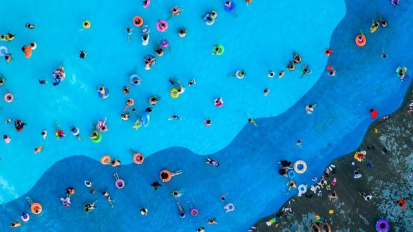 Warga China Hobi Banget Ngadem, Ini Buktinya