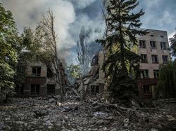 13 Orang Tewas Akibat Gempuran Rusia di Dnipropetrovsk Ukraina