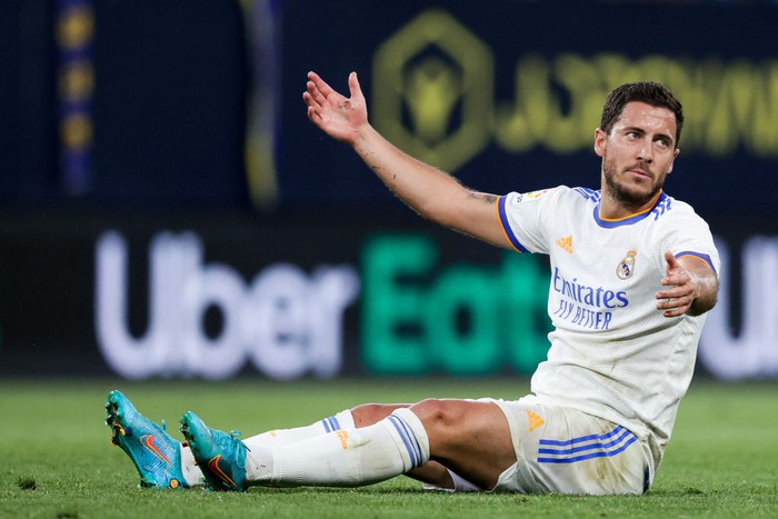 CADIZ, SPAIN - MAY 15: Eden Hazard of Real Madrid during the La Liga Santander  match between Cadiz FC v Real Madrid at the Estadio Ramon de Carranza on May 15, 2022 in Cadiz Spain (Photo by David S. Bustamante/Soccrates/Getty Images)