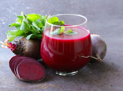 Ilustrasi jus buah bit