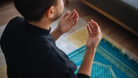 Doa Sholat Isyroq, Tata Cara dan Bacaan Lengkap