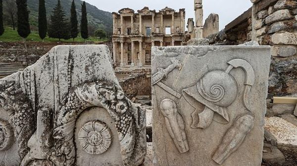 Jelajah Kota Kuno Ephesus, Jejak Kejayaan Yunani di Tanah Turki