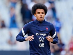 Direktur Sevilla: Barcelona Belum Bilang Mau Beli Jules Kounde