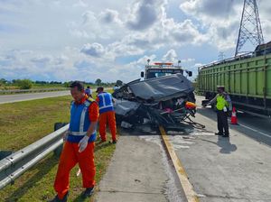 Bayi Penumpang Innova yang Tabrak Truk di Tol Gempol-Pasuruan Meninggal